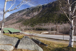 Crawford Notch State Park - White Mountains New Hampshire