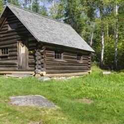 Fabyan Guard Station - White Mountains New Hampshire